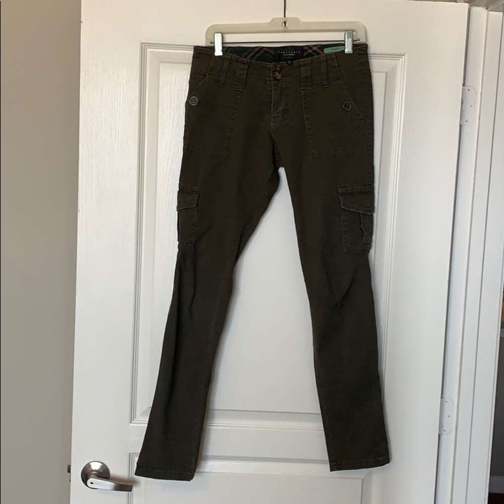 Cargo skinny’s